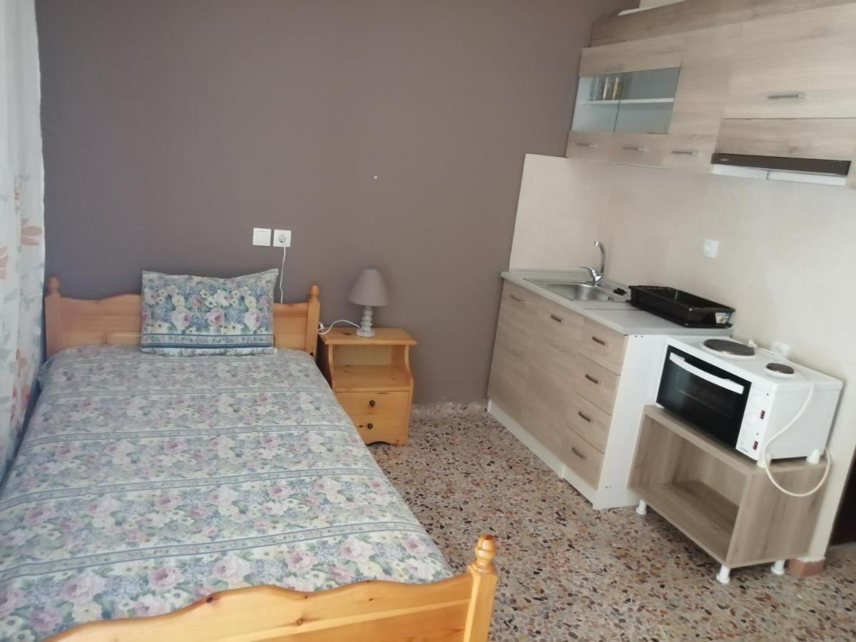 Апарт отель Ο Ακλόνητος Неа-Мессагала Экстерьер фото